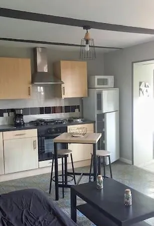 Petite Maison Avec Petit Jardin Prive Drincham